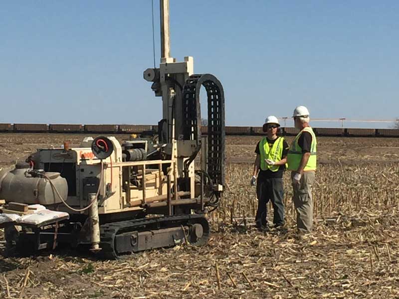 Geoprobe 7720 in cornfield